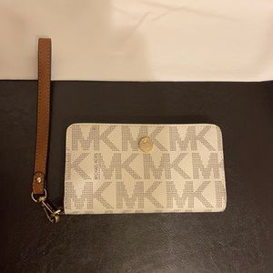 Michael Kors phone wristlet
